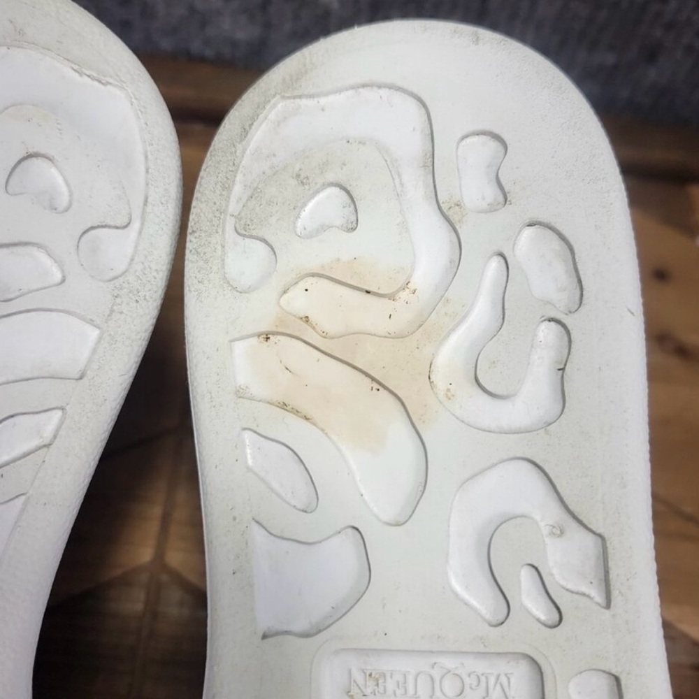 Alexander McQueen Oversized Sneakers
White & Green Croc-Print Leather Size 37.5 - Picture 11 of 16